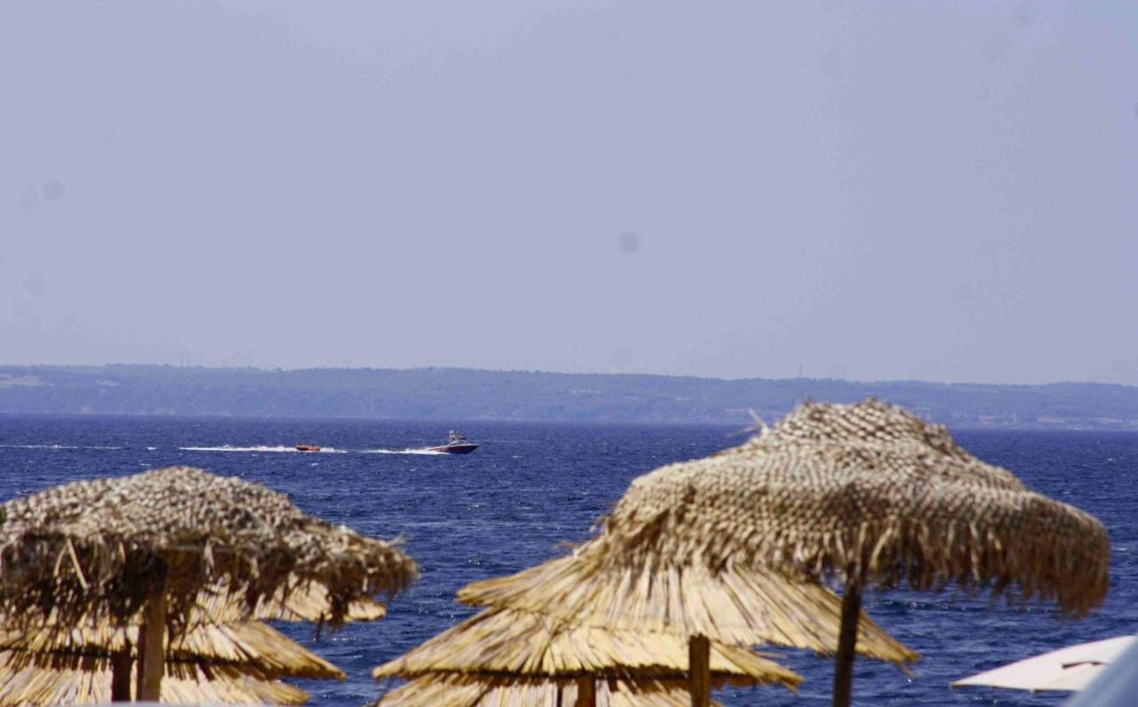 Hotel Little Hause Psakoudia Esterno foto