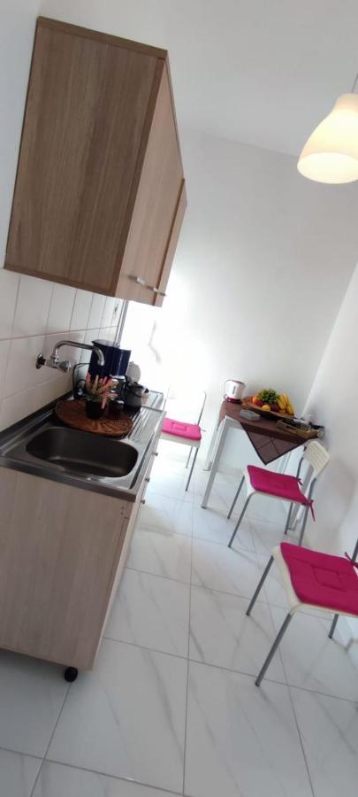 Hotel Little Hause Psakoudia Esterno foto
